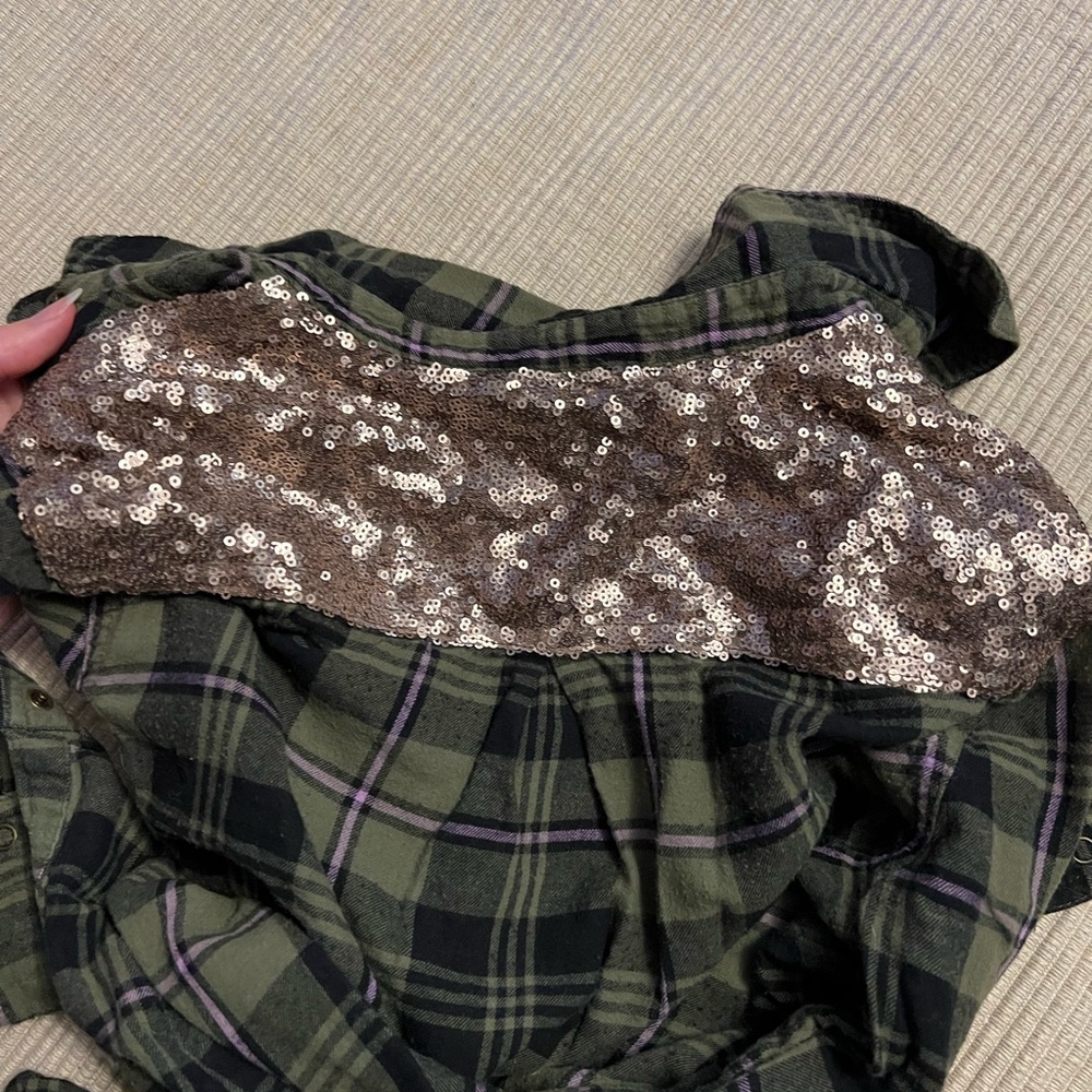Flannel - Picture 3 of 3